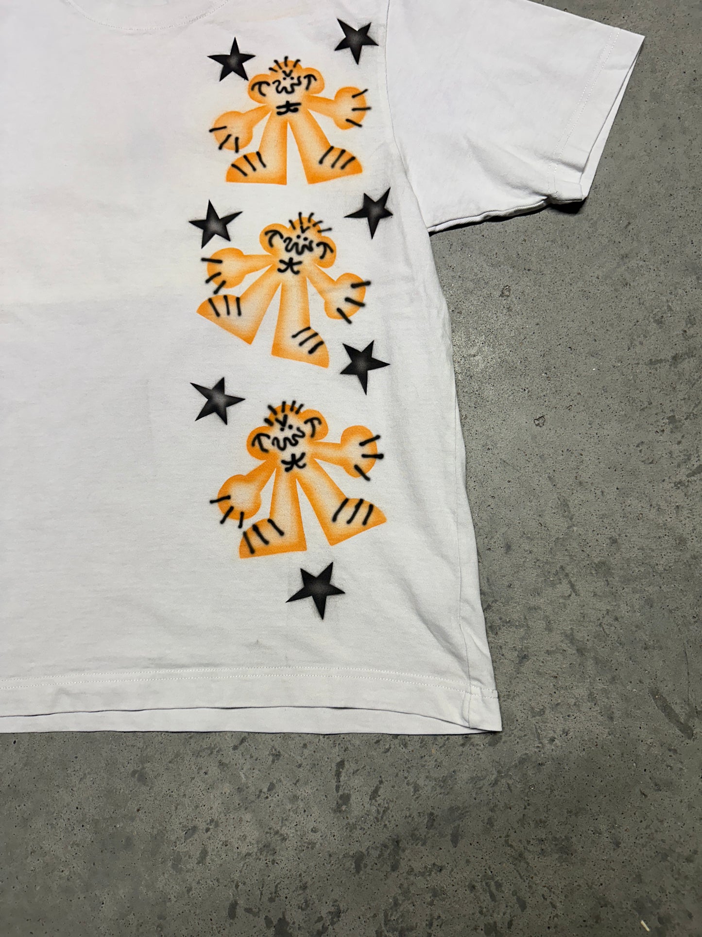 Airbrush custom tee "MULTI DEBILOS"