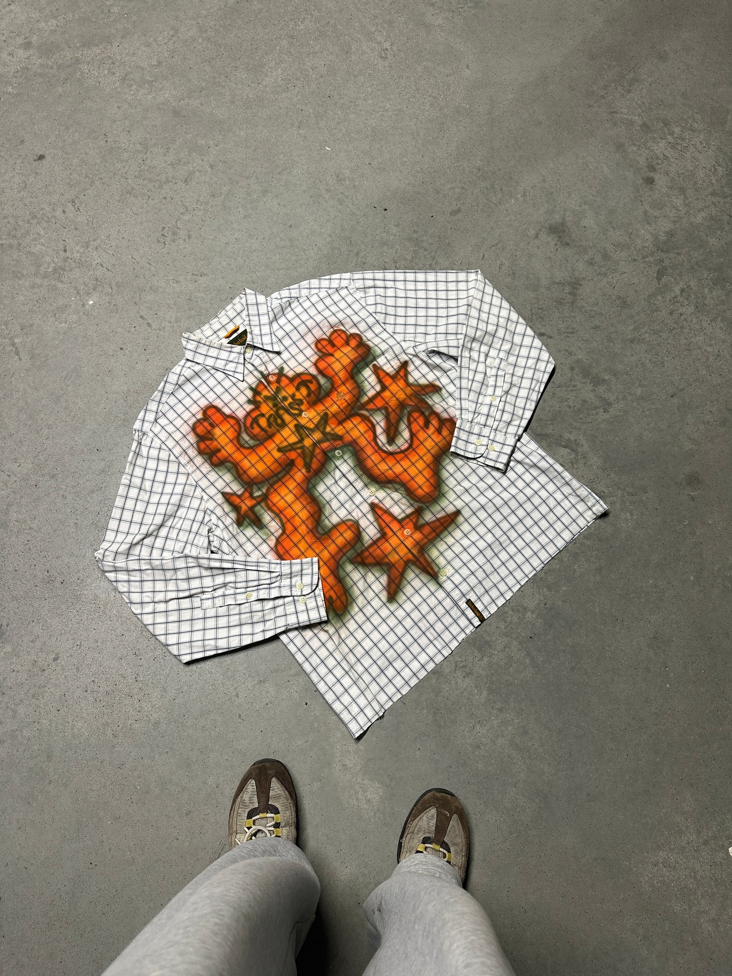 Airbrush custom shirt "DEBILOS"