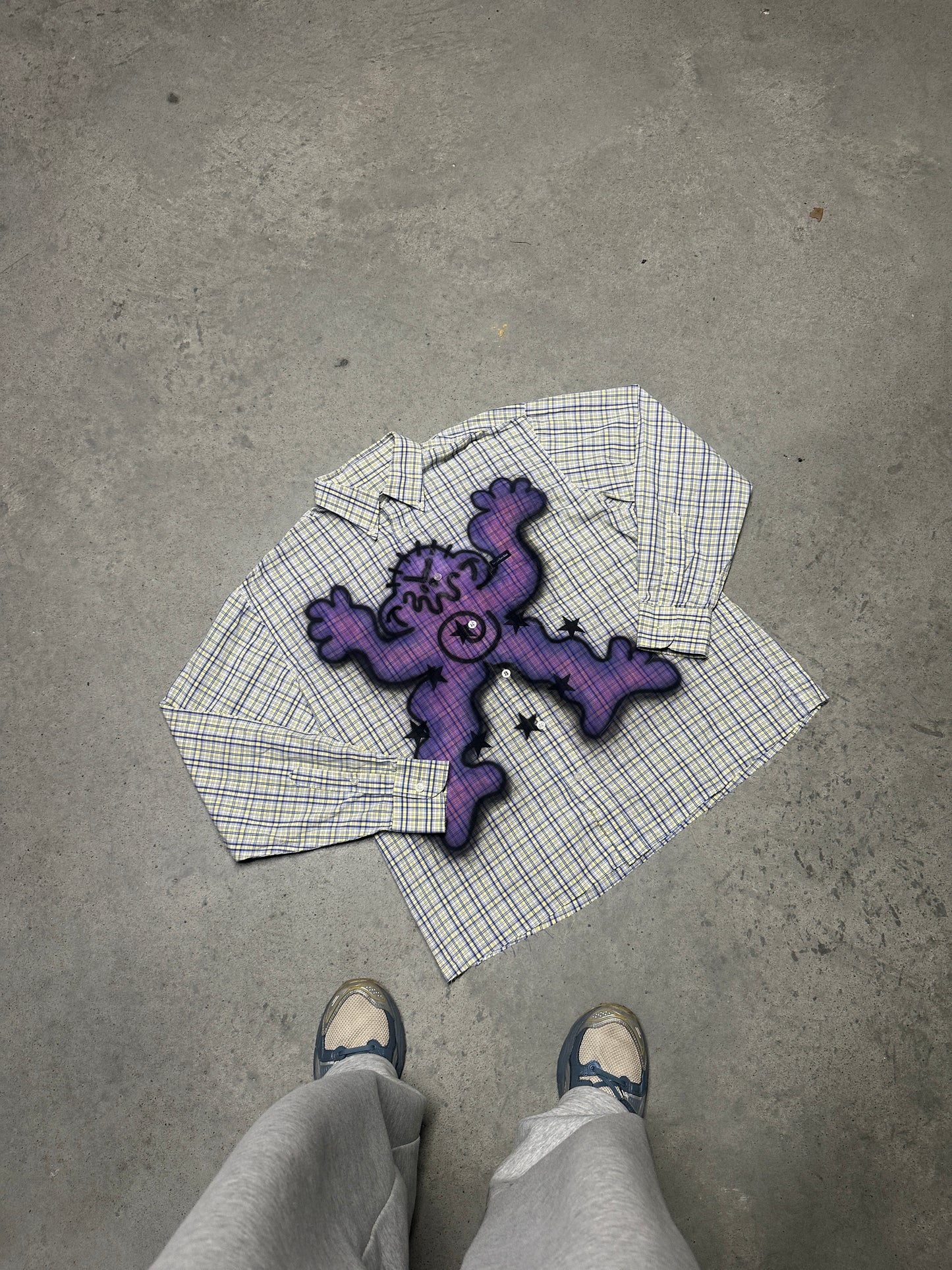 Airbrush custom shirt "DEBILOS"