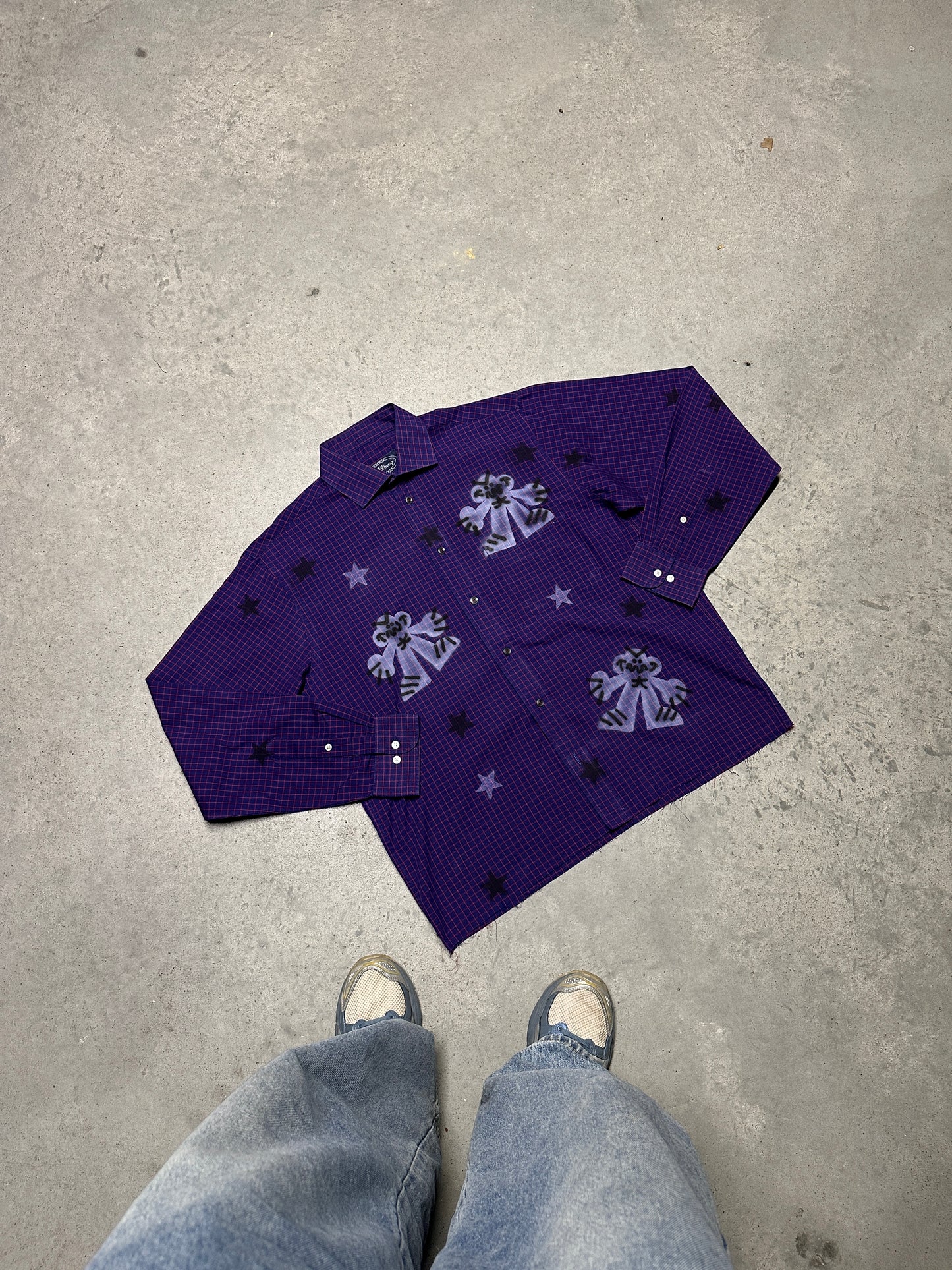 Airbrush custom shirt "DEBILOS"