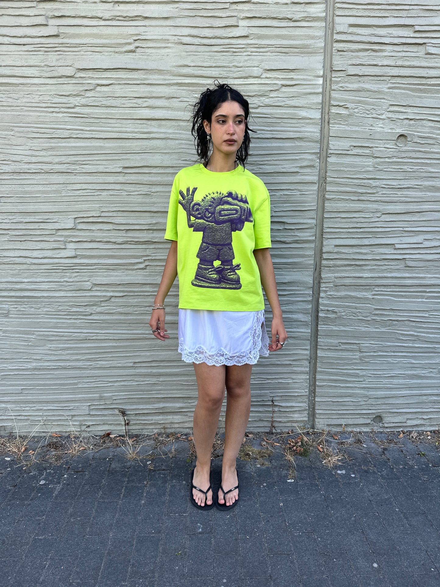 "SOUVENIRS VIDEO" Graphic tee